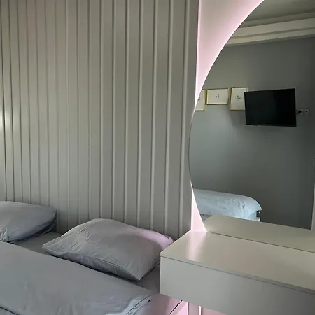 Skyline Retreat At Sky Towers With And Fitness Access Apartment