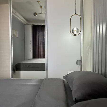Skyline Retreat At Sky Towers With And Fitness Access Apartment *