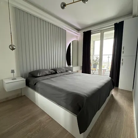 Skyline Retreat At Sky Towers With And Fitness Access Apartment